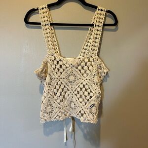 Lioness crochet top